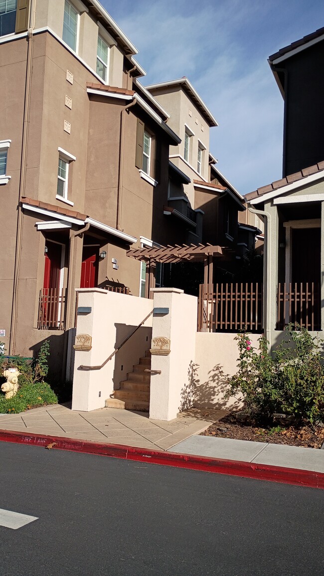 property at 1722 Snell Pl