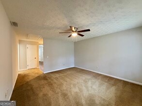 102 Kimberly Way SW in Marietta, GA - Building Photo - Building Photo