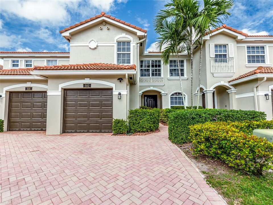 16177 Poppyseed Cir in Delray Beach, FL - Building Photo