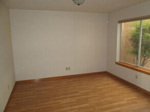9005 Walter Bambrook Pl NE in Albuquerque, NM - Building Photo - Building Photo