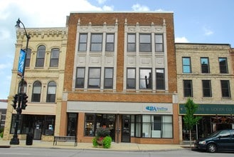 403 Main St in Racine, WI - Foto de edificio - Building Photo