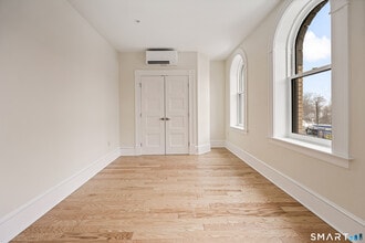 1355 Main St in Hartford, CT - Building Photo - Building Photo