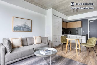 1350 Boylston St in Boston, MA - Building Photo - Building Photo