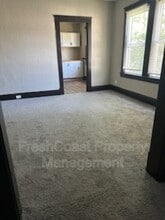 3434 E 105th St in Cleveland, OH - Building Photo - Building Photo