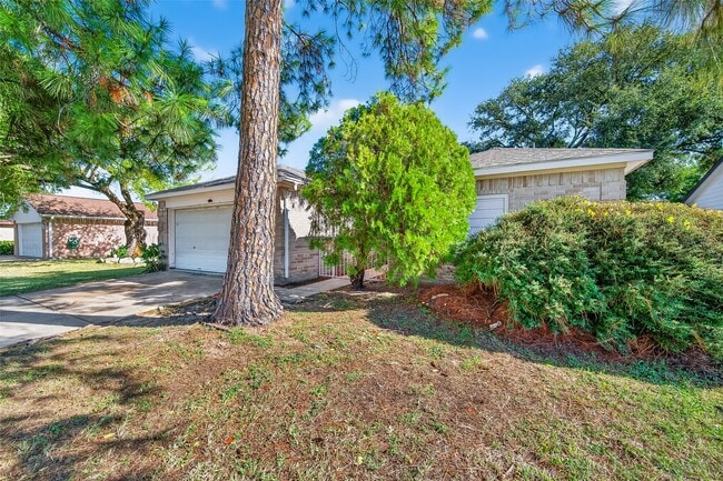 property at 20119 Telegraph Square Ln