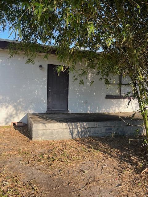 606 N 37th St in Fort Pierce, FL - Building Photo