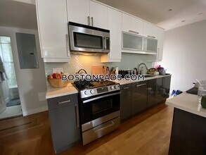 44 St Margaret St in Boston, MA - Foto de edificio - Building Photo