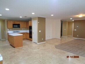 43357 21st St W in Lancaster, CA - Building Photo - Building Photo