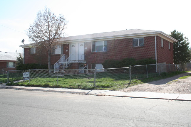 7115-7121 Stuart St in Westminster, CO - Building Photo - Building Photo