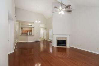 1700 Torrington Ct in Cordova, TN - Building Photo - Building Photo