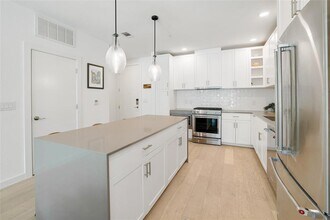 1600 S 1st St in Austin, TX - Building Photo - Building Photo