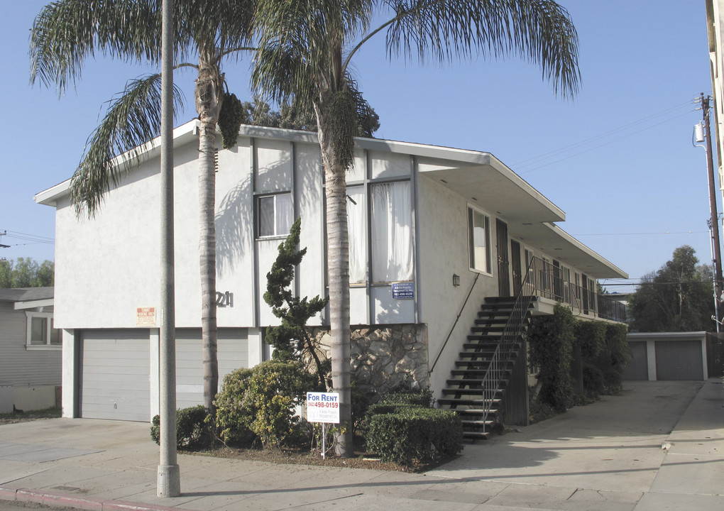 421 Coronado in Long Beach, CA - Foto de edificio