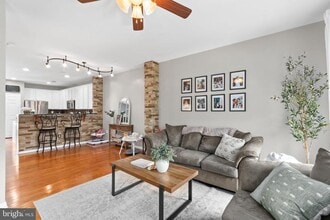 449 Wistar Pl in Glassboro, NJ - Building Photo - Building Photo