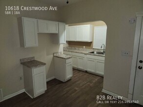 10618 Crestwood Ave in Cleveland, OH - Building Photo - Building Photo