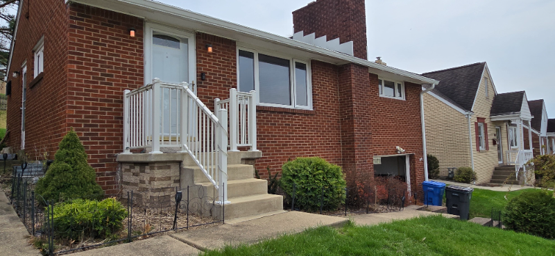1647 Norsen Dr in Pittsburgh, PA - Building Photo