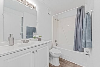 1200 Beville Rd in Daytona Beach, FL - Building Photo - Building Photo