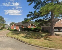 3645 Innisbrook Dr in Beaumont, TX - Building Photo