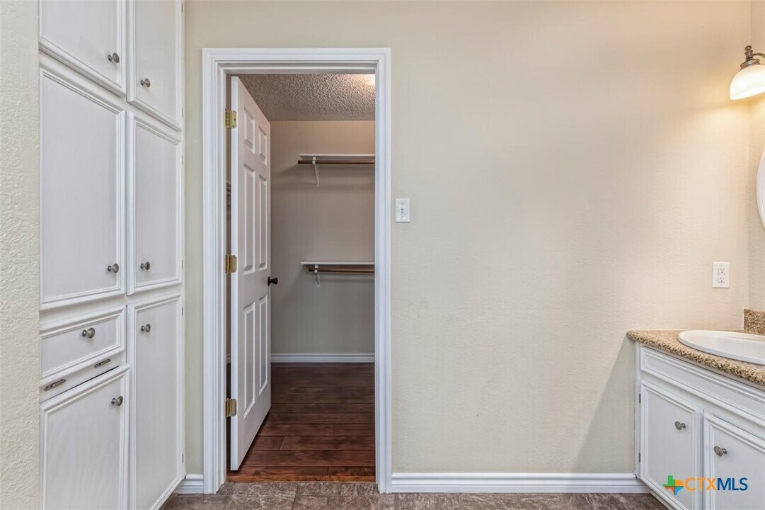 1102 August Dr in Killeen, TX - Building Photo