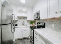 2601 Bellefontaine photo'