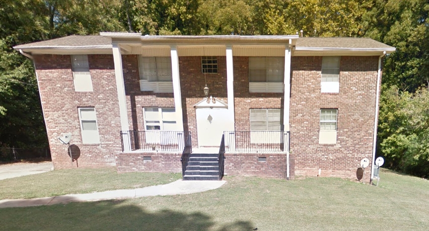 521 Toombs St in Palmetto, GA - Foto de edificio