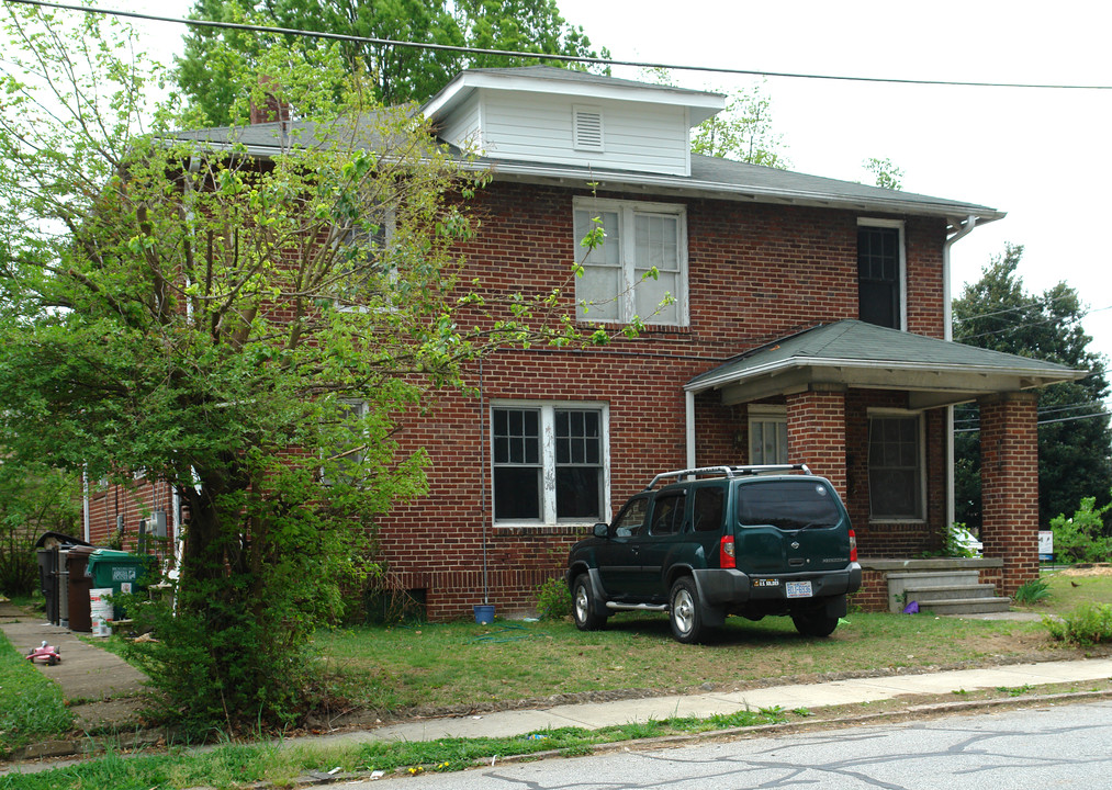 307-311 Church Ave in High Point, NC - Building Photo