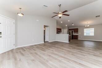 1223 Sheridan Bay Dr in Ruskin, FL - Building Photo - Building Photo