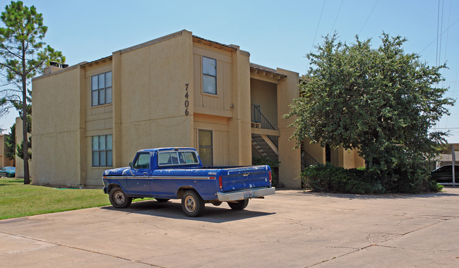 7404 Avenue X in Lubbock, TX - Building Photo - Building Photo