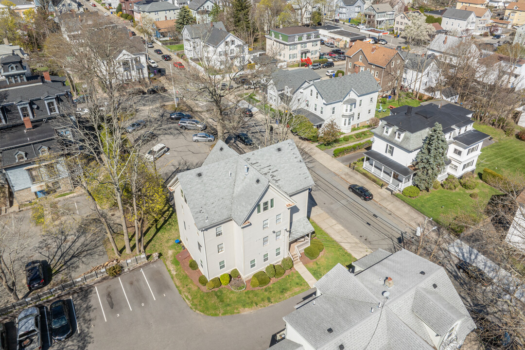 144 Grove ST in Fall River, MA - Building Photo