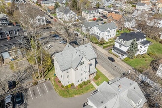 Highland Terrace Condominiums in Fall River, MA - Building Photo - Building Photo