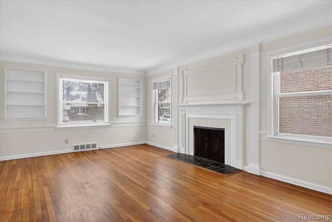 13336 Balfour Ave in Huntington Woods, MI - Foto de edificio - Building Photo