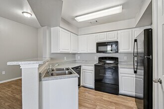 The Arwen in Fort Worth, TX - Foto de edificio - Building Photo