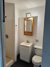 920 Broadway St in Emmetsburg, IA - Foto de edificio - Building Photo