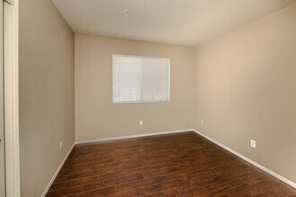 885 Dinsdale Cir in Woodland, CA - Building Photo - Building Photo