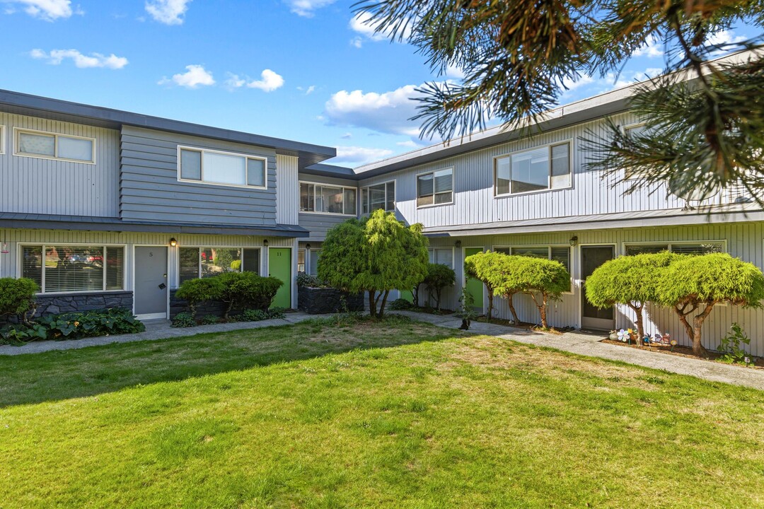 Rucker Court Apartments in Everett, WA - Building Photo