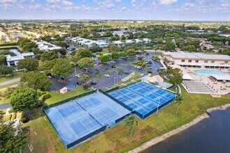 15450 Pembridge Ave in Delray Beach, FL - Building Photo - Building Photo