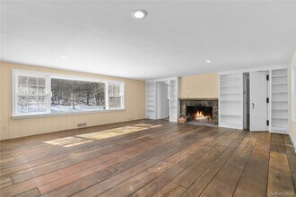 100 Upper Shad Rd in Pound Ridge, NY - Building Photo - Building Photo