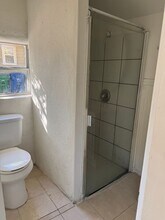 419 Peabody Ave in San Antonio, TX - Foto de edificio - Building Photo