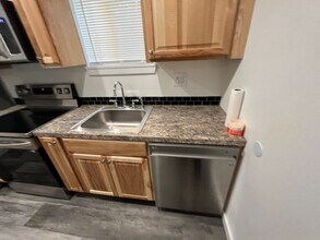 583 N Main St, Unit 691/A/583 in Toledo, OR - Building Photo - Building Photo