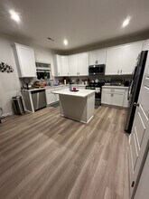 423 Bassett Ln in Whispering Pines, NC - Foto de edificio - Building Photo