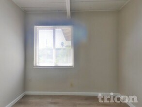 1475 Knights Row in Yuba City, CA - Building Photo - Building Photo