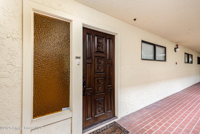 525 Indian River Ave in Titusville, FL - Building Photo - Building Photo