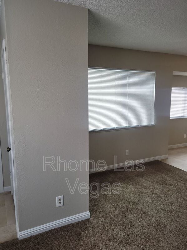 2341 Exeter Dr in Las Vegas, NV - Building Photo - Building Photo