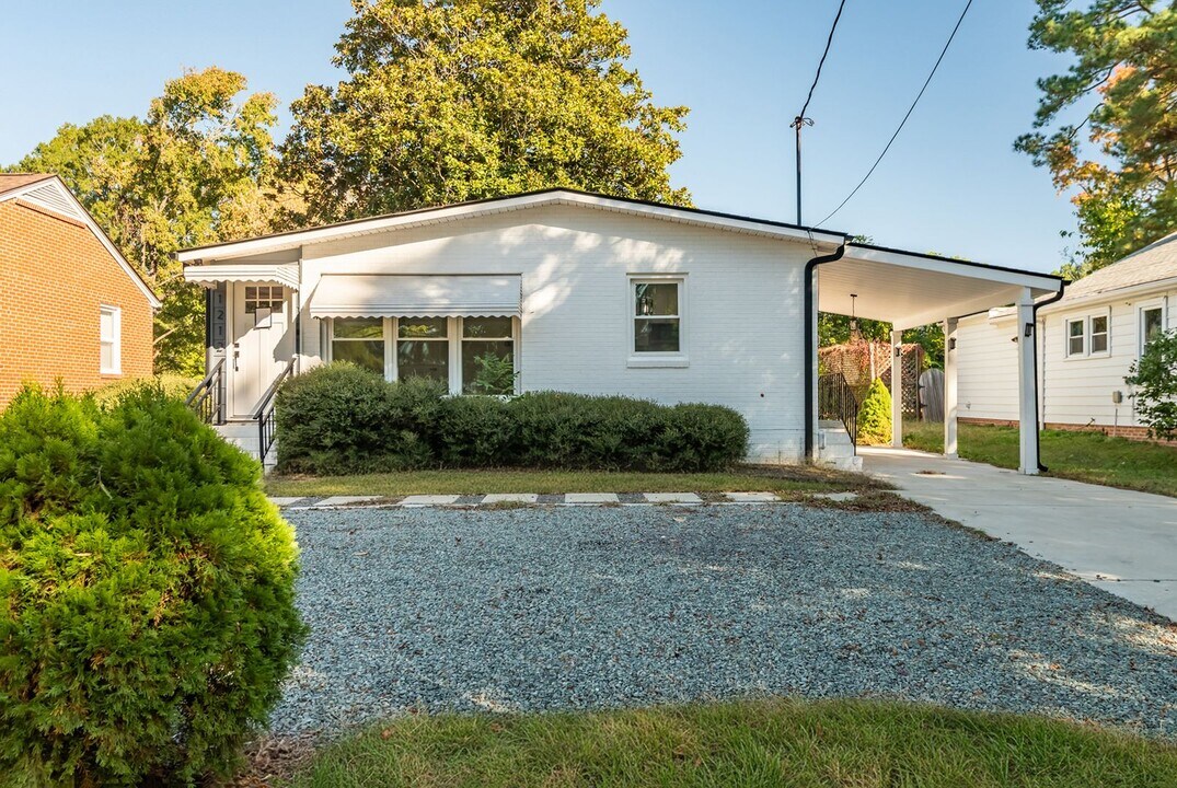 1212 W Murray Ave in Durham, NC - Building Photo