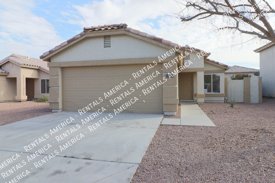 12043 W Windrose Dr in El Mirage, AZ - Foto de edificio