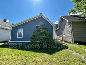 641 Birch Ave in Indianapolis, IN - Foto de edificio - Building Photo