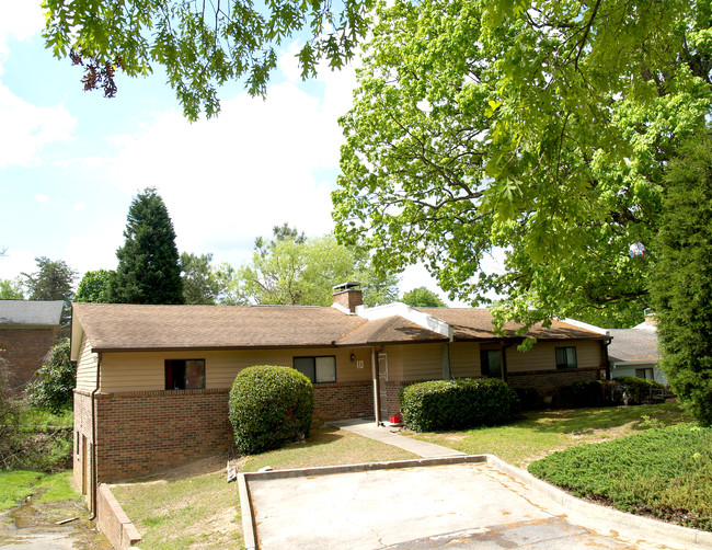 The Ward Luxury Apartments in Smyrna, GA - Building Photo - Building Photo