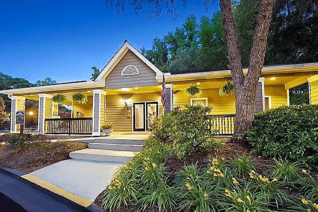 Brook Valley Apartment Homes in Douglasville, GA - Foto de edificio - Building Photo