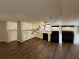 1015 Oakwood in Benton, AR - Building Photo