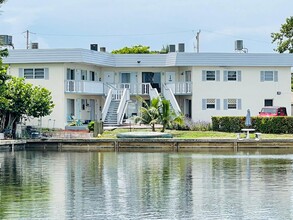 519 W Kalmia Dr in West Palm Beach, FL - Building Photo - Interior Photo