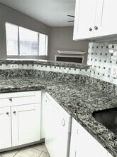 7200 T C Jester Blvd in Houston, TX - Building Photo - Building Photo